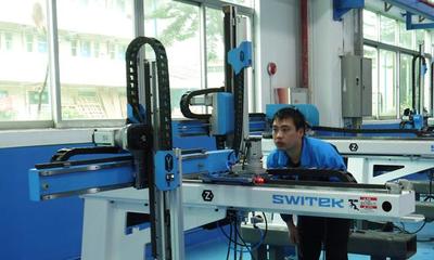 专注，只为一台更好的机械手——自动化设备及零配件的卓越追求